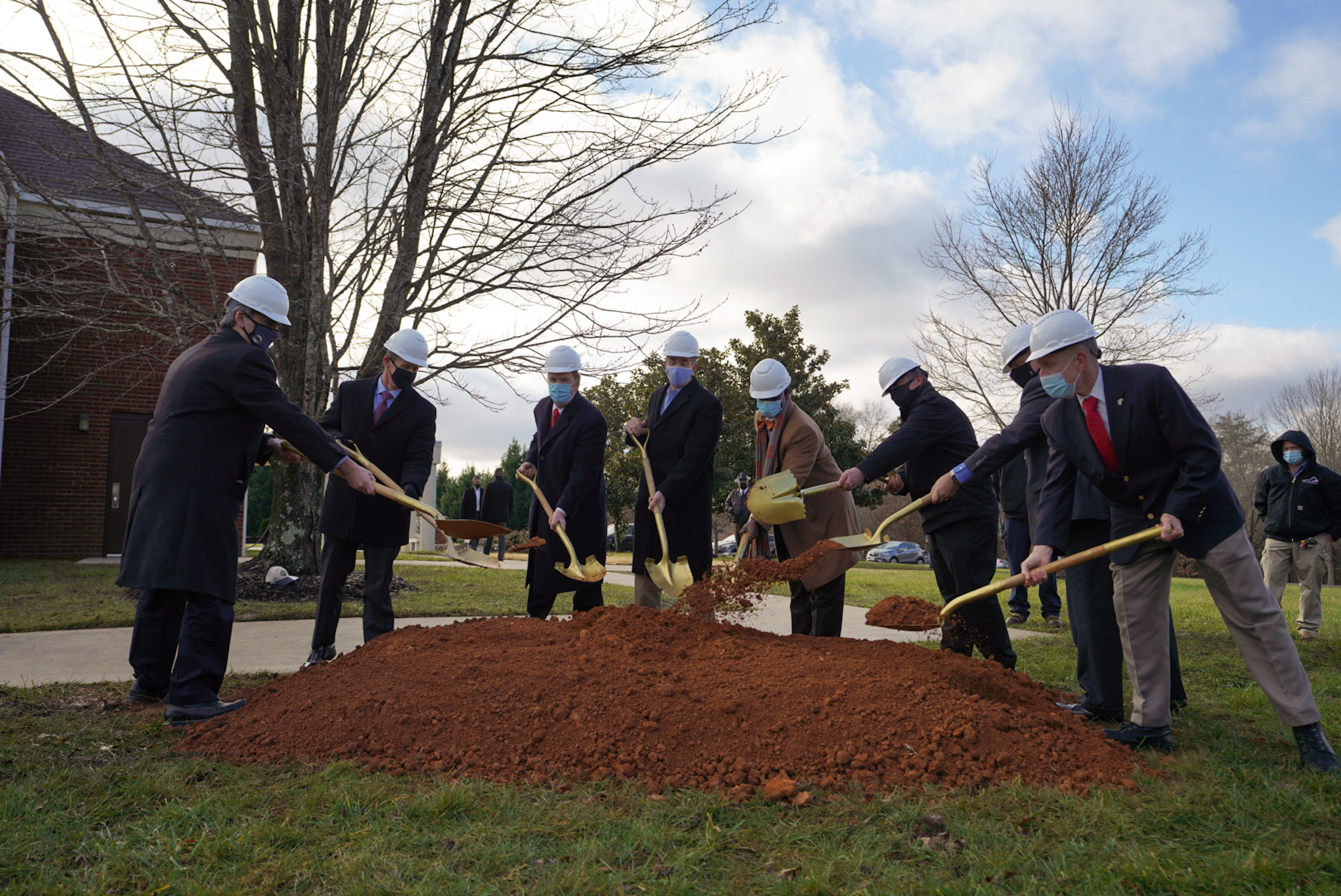 Commonwealth Breaks Ground on Virginia Veterans Cemetery Expansion in Amelia - Vimarsana News