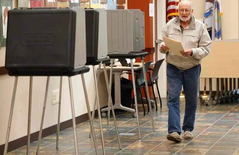 Senate panel defeats GOP efforts to scale back early voting