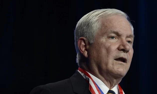 William & Mary will name building after former defense secretary Robert Gates