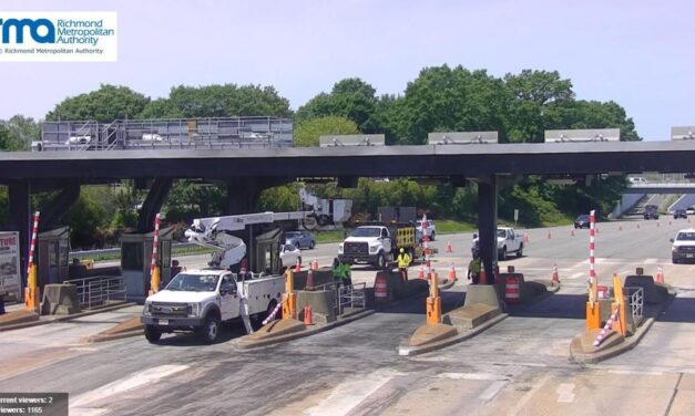 1 dead after car crashes into Downtown Expressway toll booth, catches fire