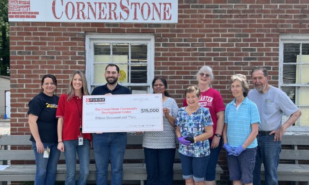 Purina delivers $30,000 in donations to two non-profits in Central Virginia