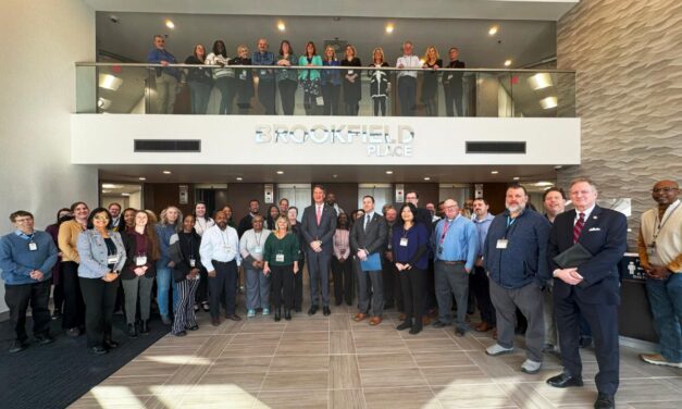 Governor Glenn Youngkin Applauds VEC’s Transformation and Accomplishments During Visit