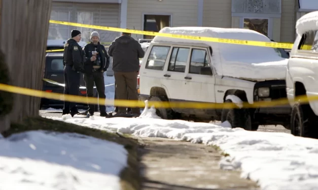 2 police officers killed during traffic stop in Virginia Beach