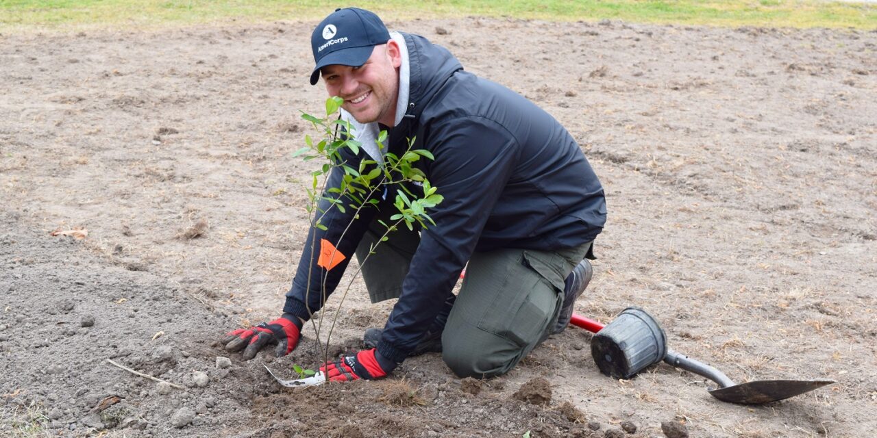 Virginia State Parks celebrates National Public Lands Day, provides free parking and a range of volunteer opportunities