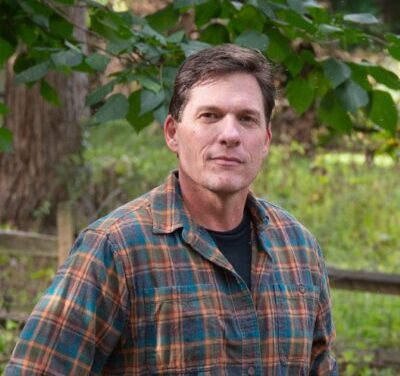 Former Navy pilot seeks to challenge Wittman