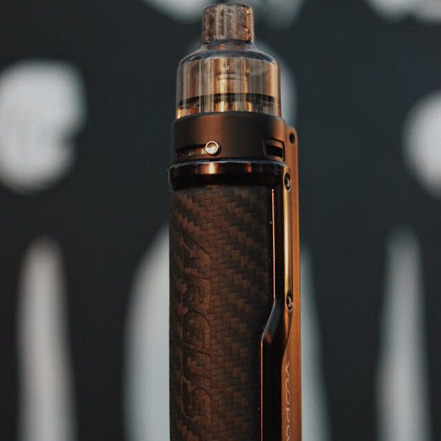 Vape shops would need state license under bill moving through the General Assembly