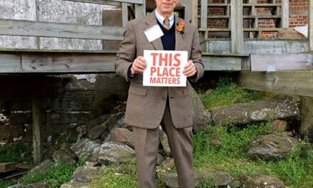 RICHMOND ARCHITECTURAL HISTORIAN RECEIVES MEDAL