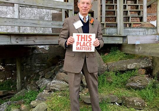 RICHMOND ARCHITECTURAL HISTORIAN RECEIVES MEDAL